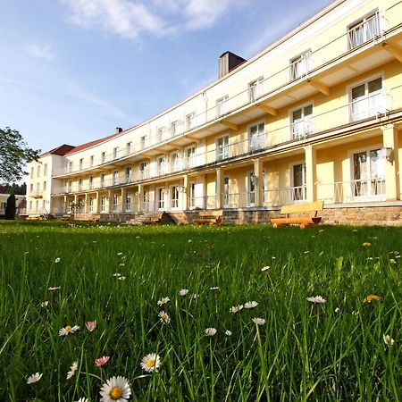 Akzent Hotel Am Burgholz 타바르즈 외부 사진